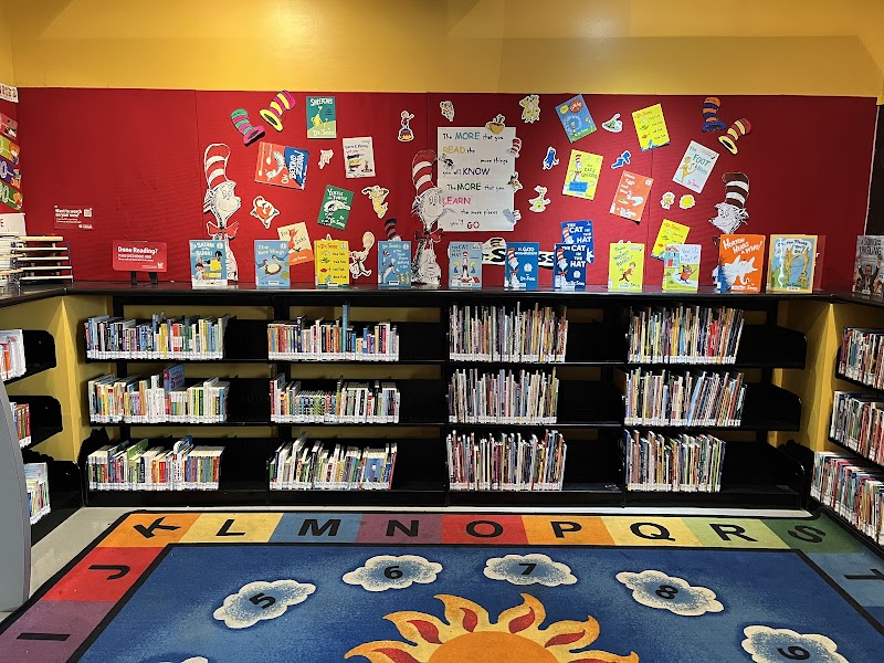HPL Express Southwest Library - Photo 3