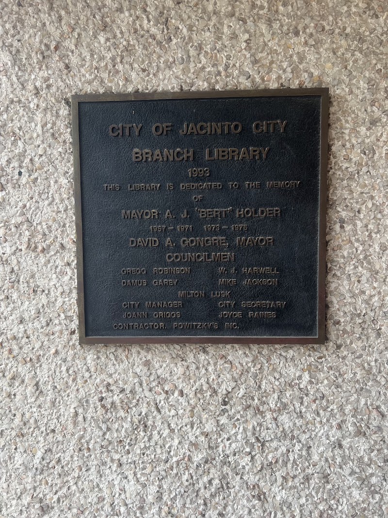 Jacinto City Library - Photo 9