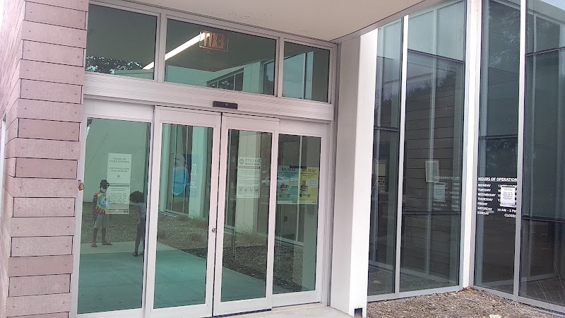 Jungman Neighborhood Library - Photo 3