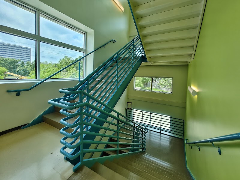 Kendall Neighborhood Library & Community Center - Photo 7