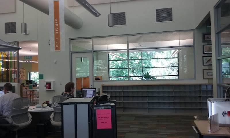 Kingwood Branch Library - Photo 10