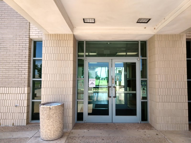 Kleberg-Rylie Branch Library - Photo 3
