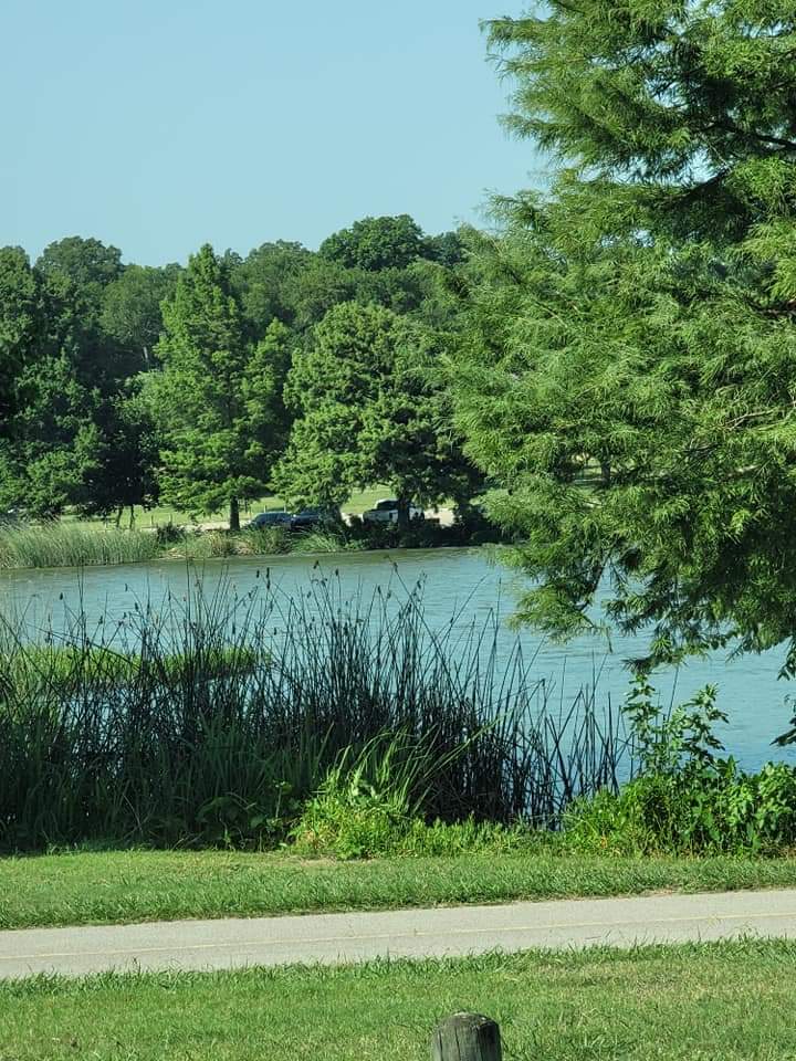 Lakewood Park - Photo 9