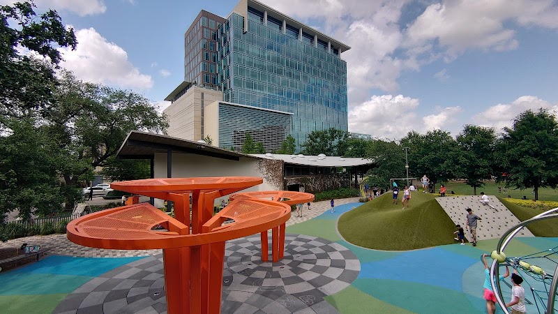Levy Park - Photo 6