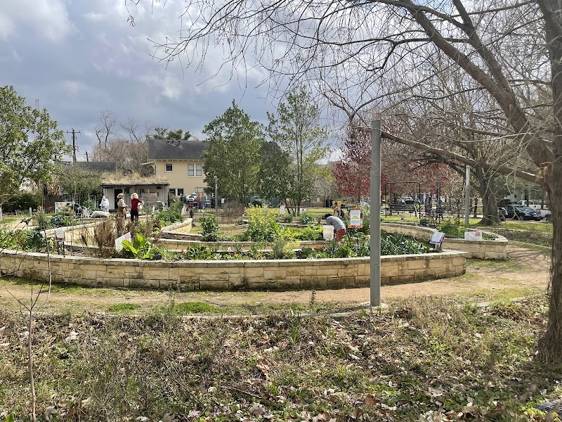 Mandell Park - Photo 5