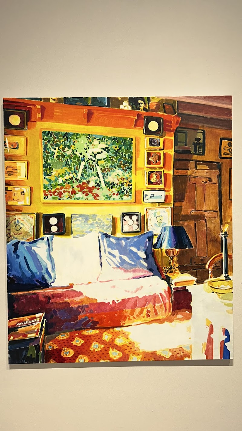 McClain Gallery - Photo 6