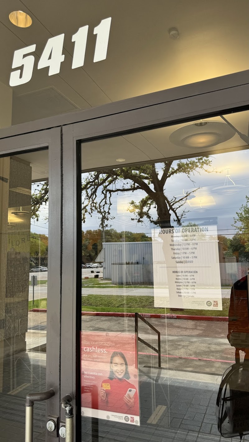 McCrane-Kashmere Gardens Neighborhood Library - Photo 7