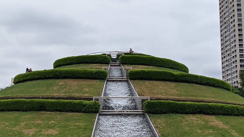 McGovern Centennial Gardens - Photo 6