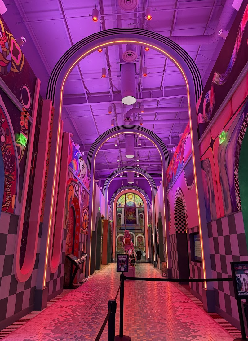 Meow Wolf Houston's Radio Tave - Photo 2