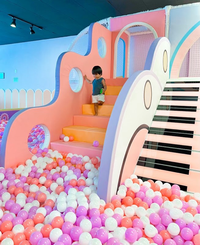Mini Playtime - Photo 2