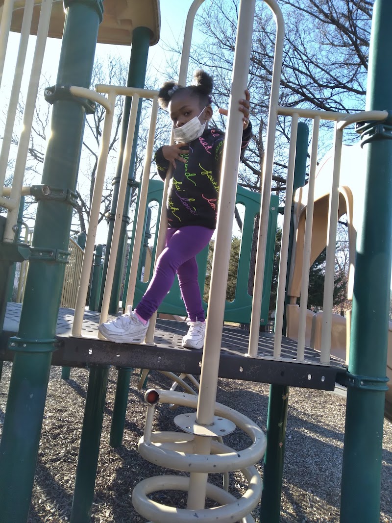 Monarch Park - Photo 5