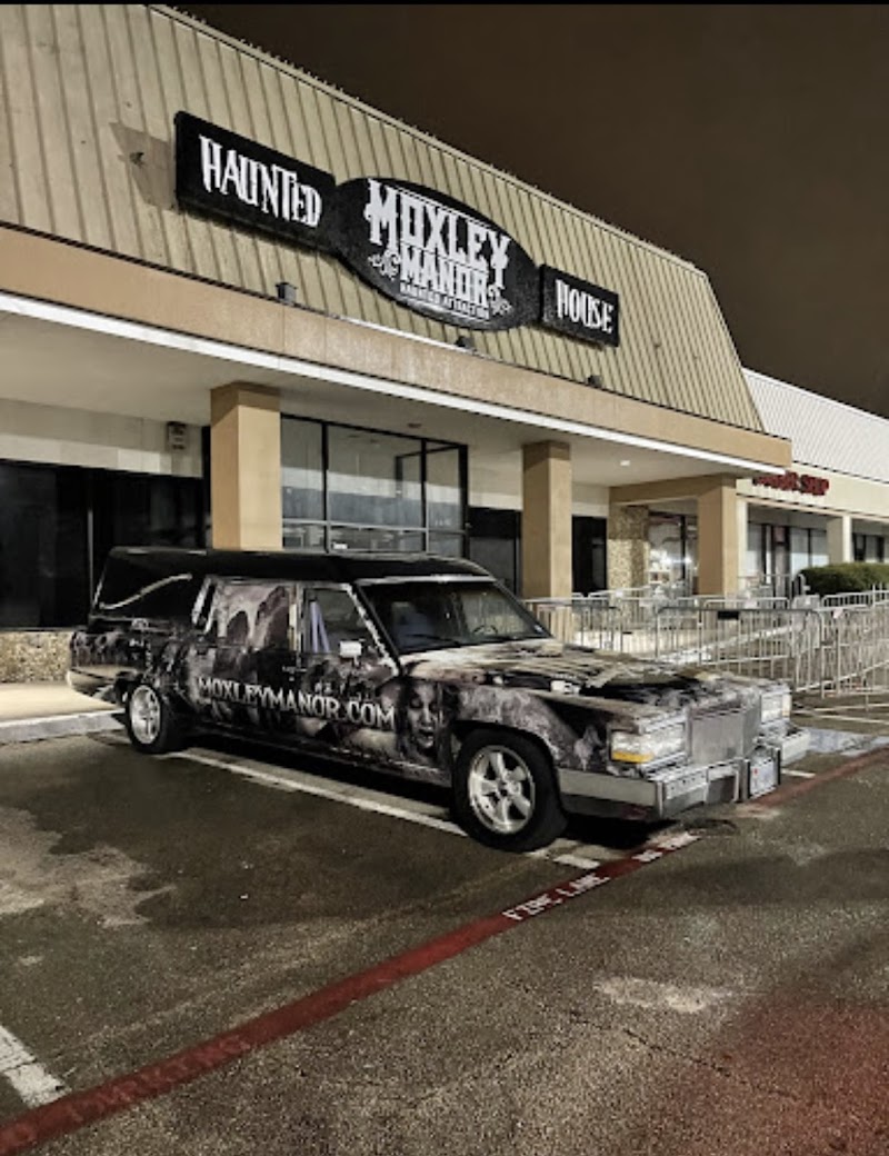 Moxley Manor Haunted House