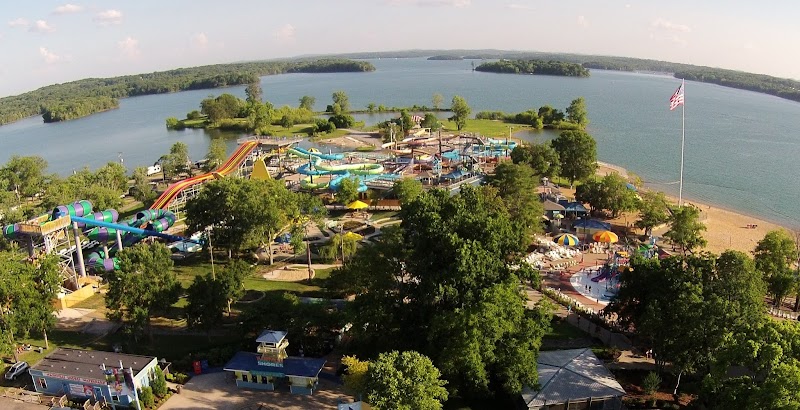 Nashville Shores Lakeside Resort