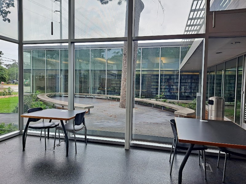 Oak Forest Neighborhood Library - Photo 4