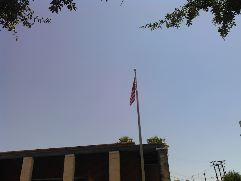Oak Lawn Branch Library - Photo 3
