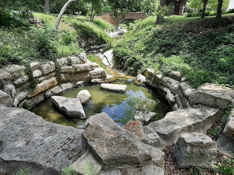 Oak Lawn Park - Photo 7