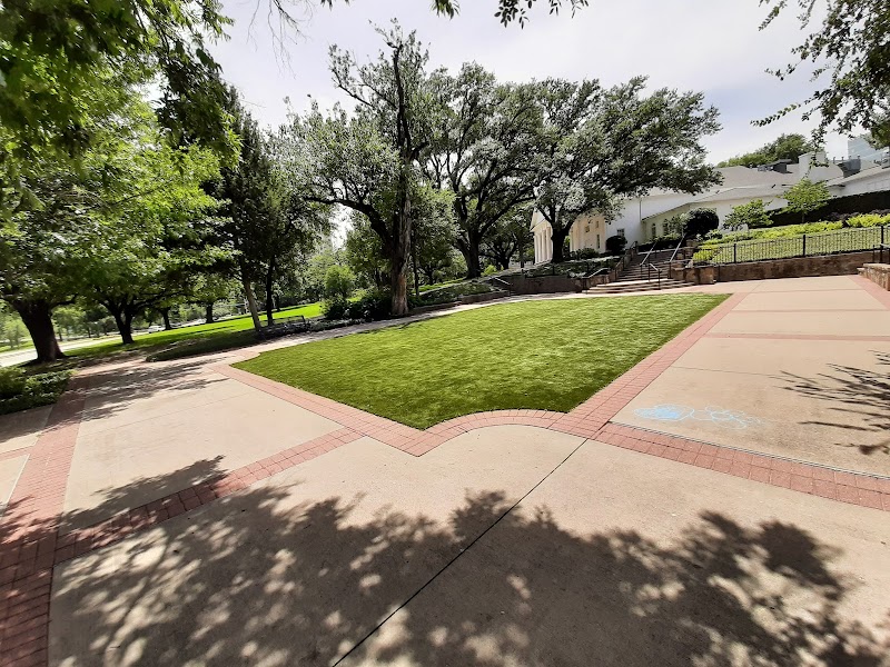 Oak Lawn Park - Photo 8