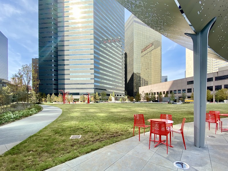 Pacific Plaza - Photo 3