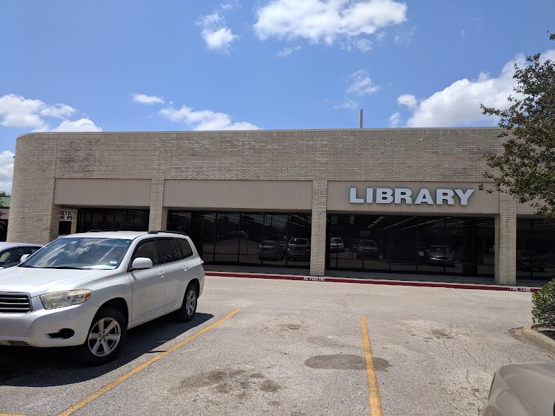 Parker Williams Library - Photo 3