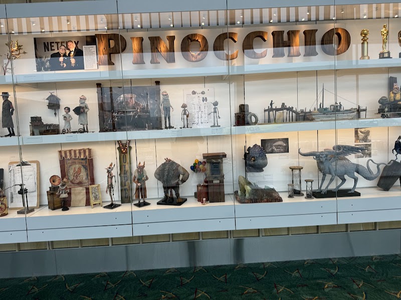 Pet Relief Area (Concourse D)