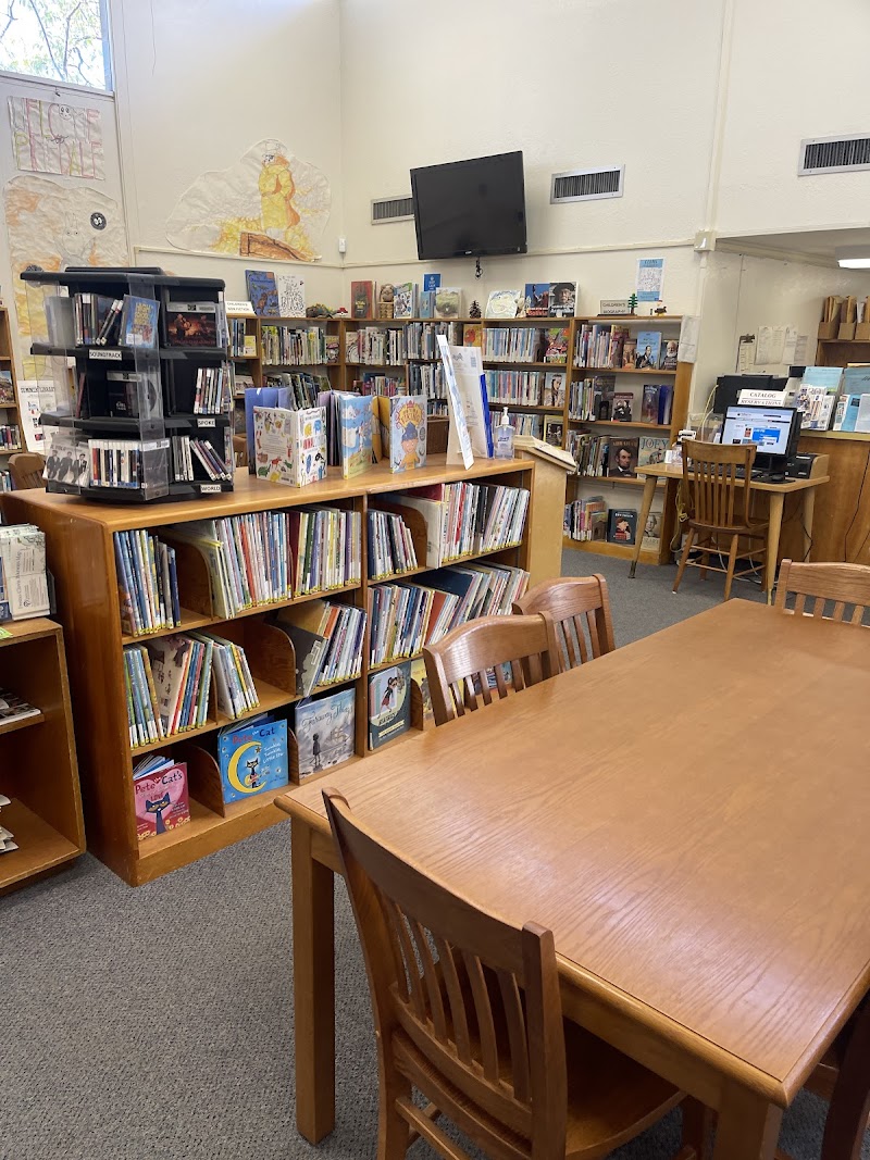 Pinedale Branch Library