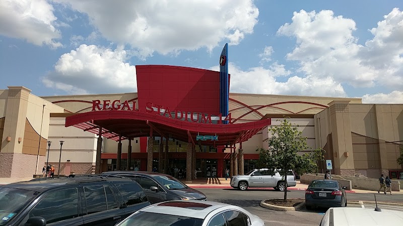 Regal Huebner Oaks