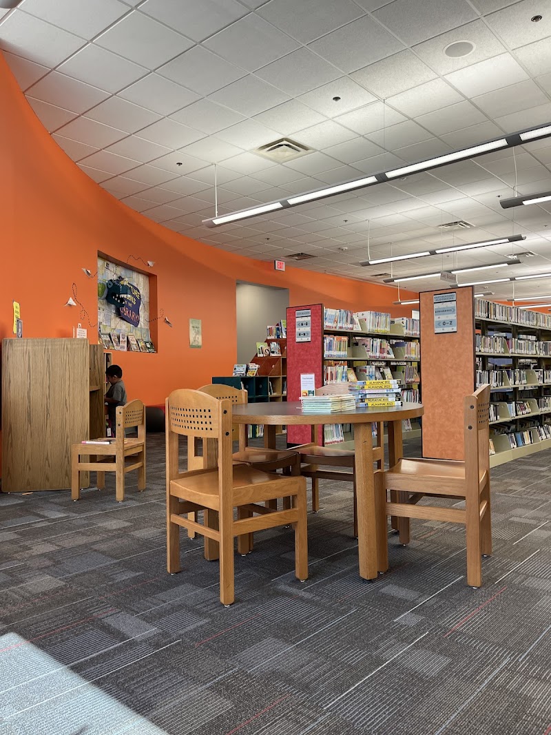 Richardson Public Library - Photo 3