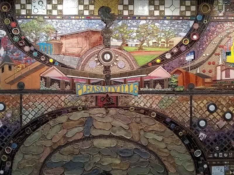 Robinson Park - Photo 2