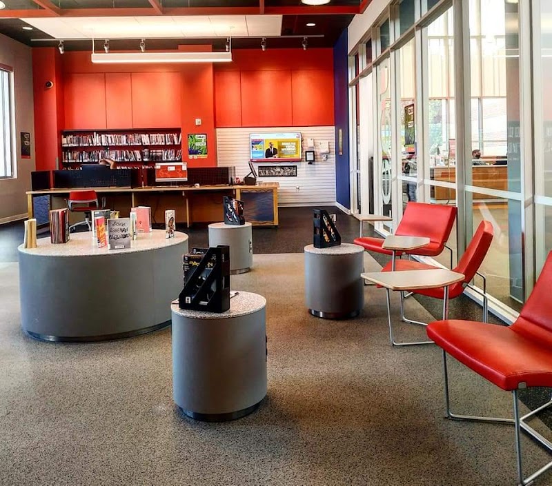 Robinson-Westchase Neighborhood Library - Photo 3