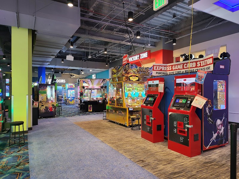 Round1 Bowling & Arcade Westfield Plaza Bonita