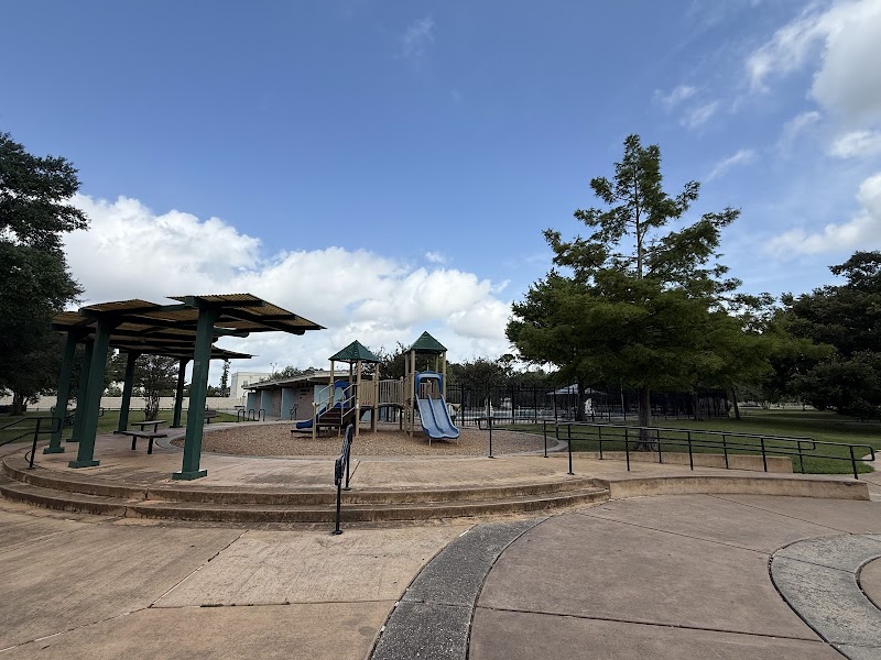 Schwartz Park - Photo 2