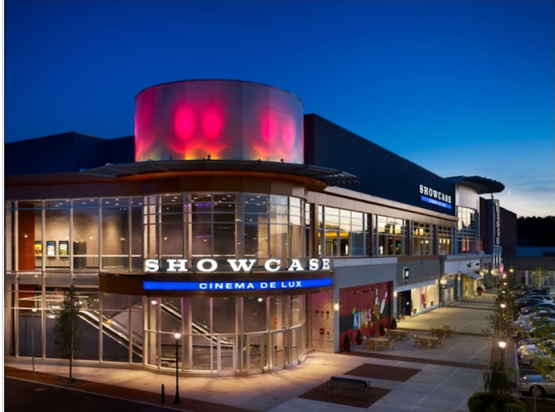 Showcase Cinema de Lux Legacy Place