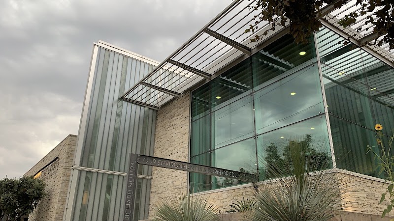 Silver Lake Branch Library