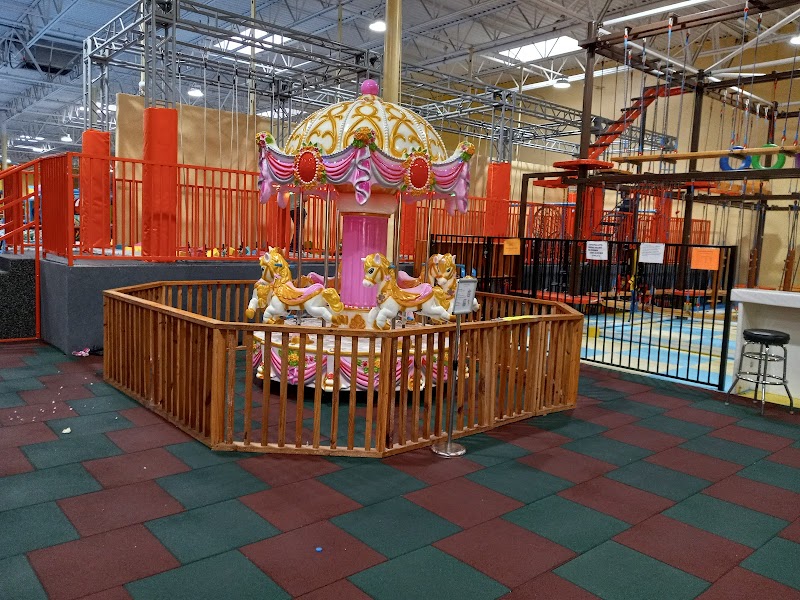 Sky Sports Trampoline Park - Photo 2