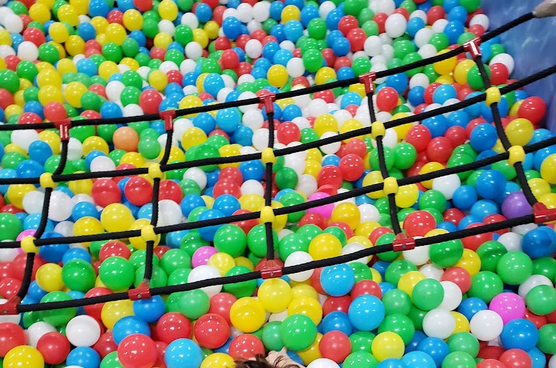 Sky Sports Trampoline Park - Photo 5