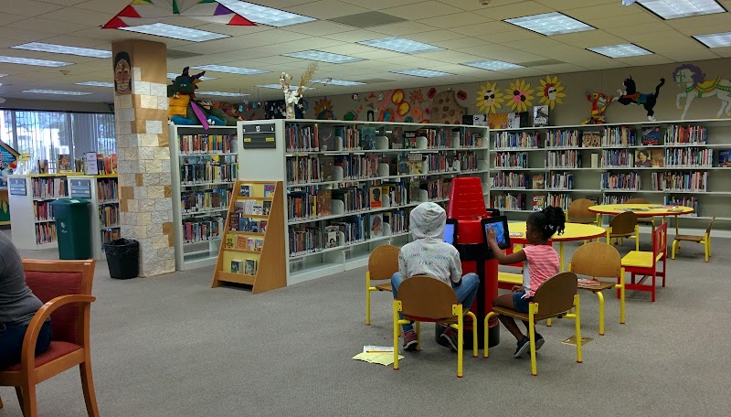 Smith Neighborhood Library - Photo 2