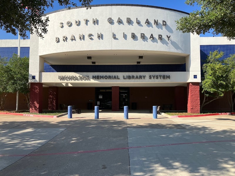 South Garland Library - Photo 4