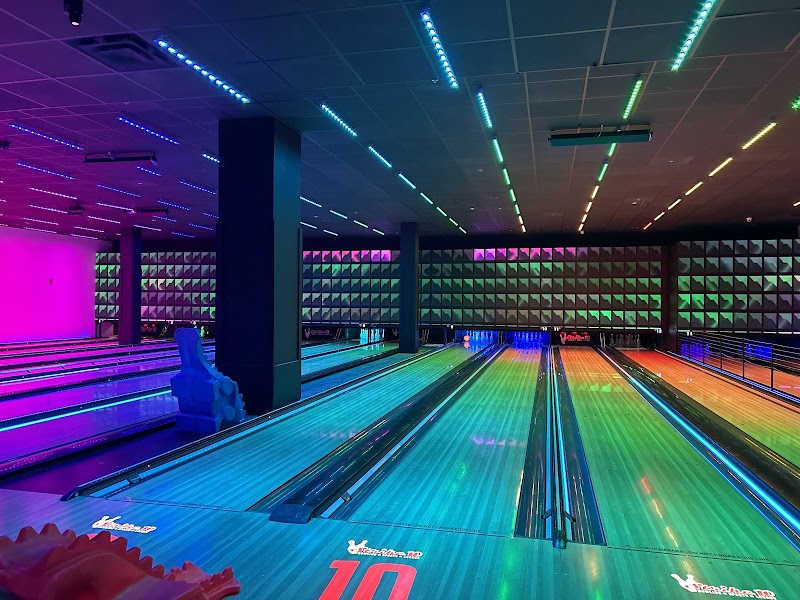 Strike 10 Bowling