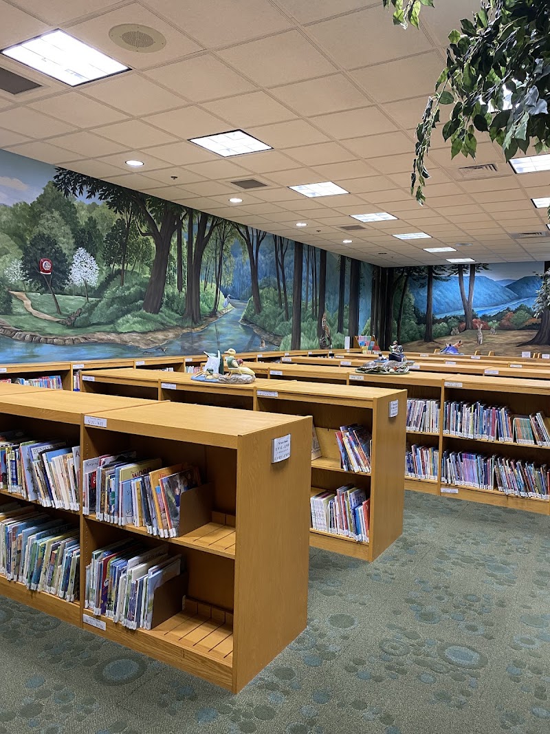 The John P. Holt Brentwood Library