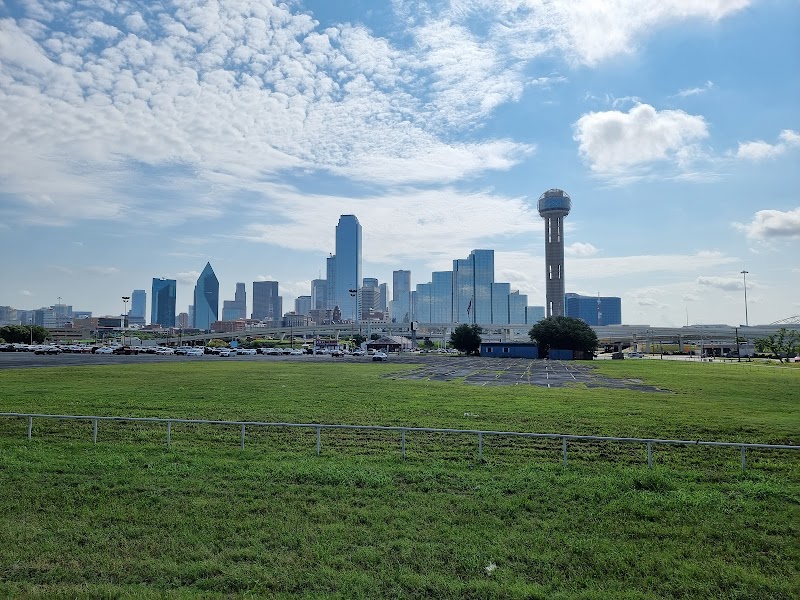 Trammell Crow Park - Photo 3