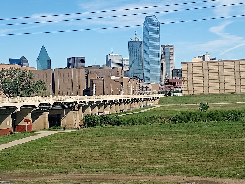 Trammell Crow Park - Photo 5