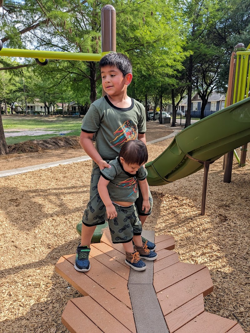 Travis Spark Park - Photo 6