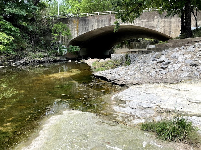 Turtle Creek Parkway Park - Photo 3
