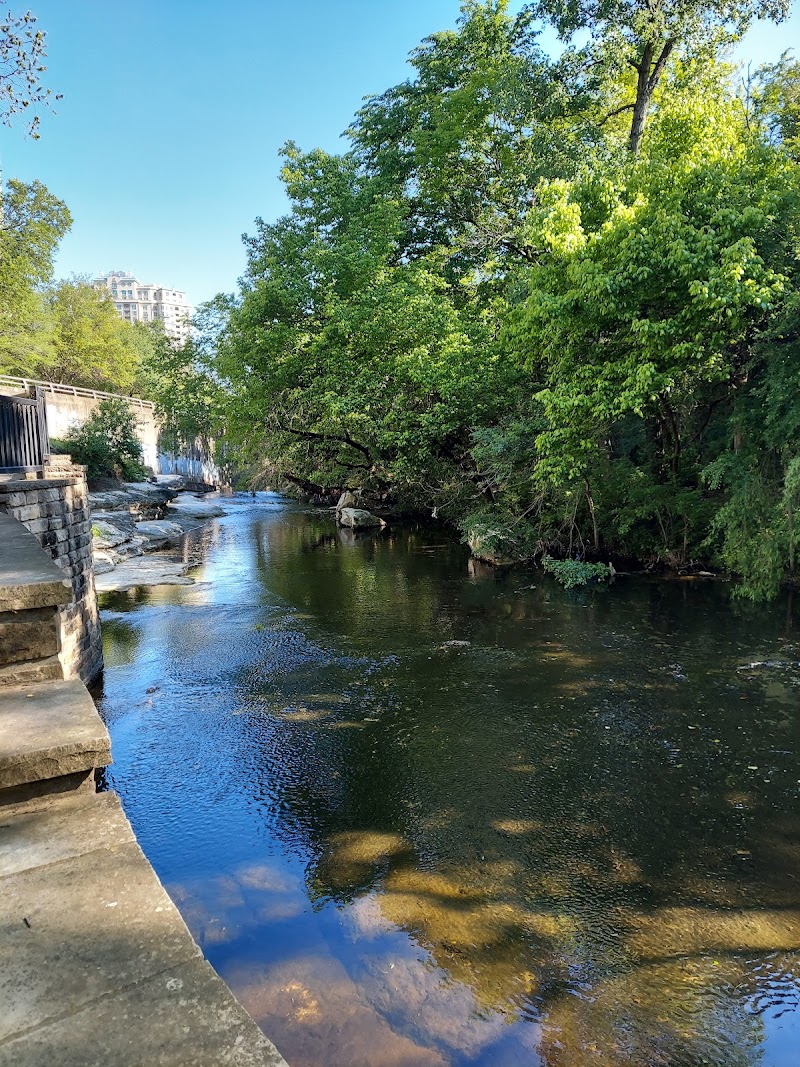 Turtle Creek Parkway Park - Photo 7