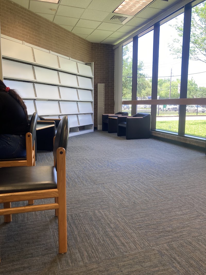 Tuttle Neighborhood Library - Photo 2