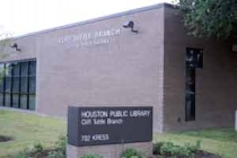 Tuttle Neighborhood Library - Photo 8