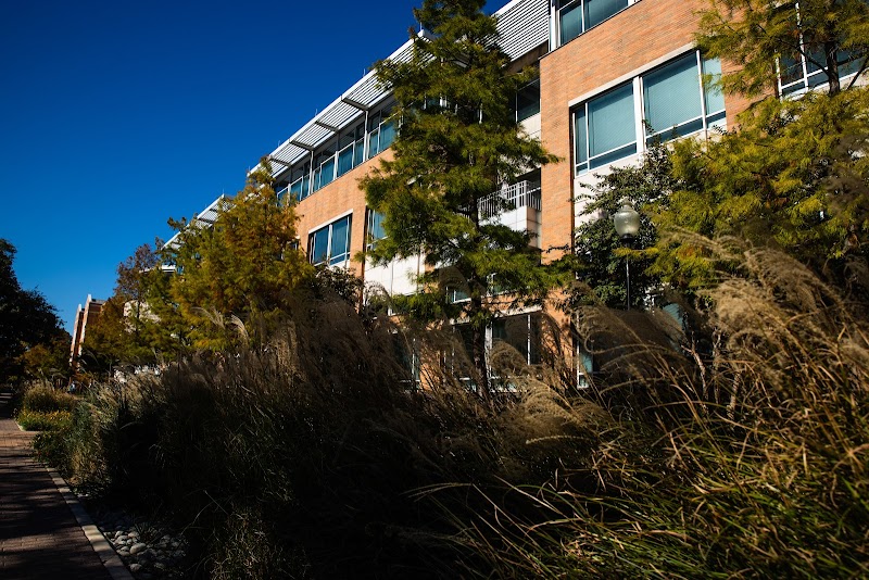 UTA Planetarium - Photo 2