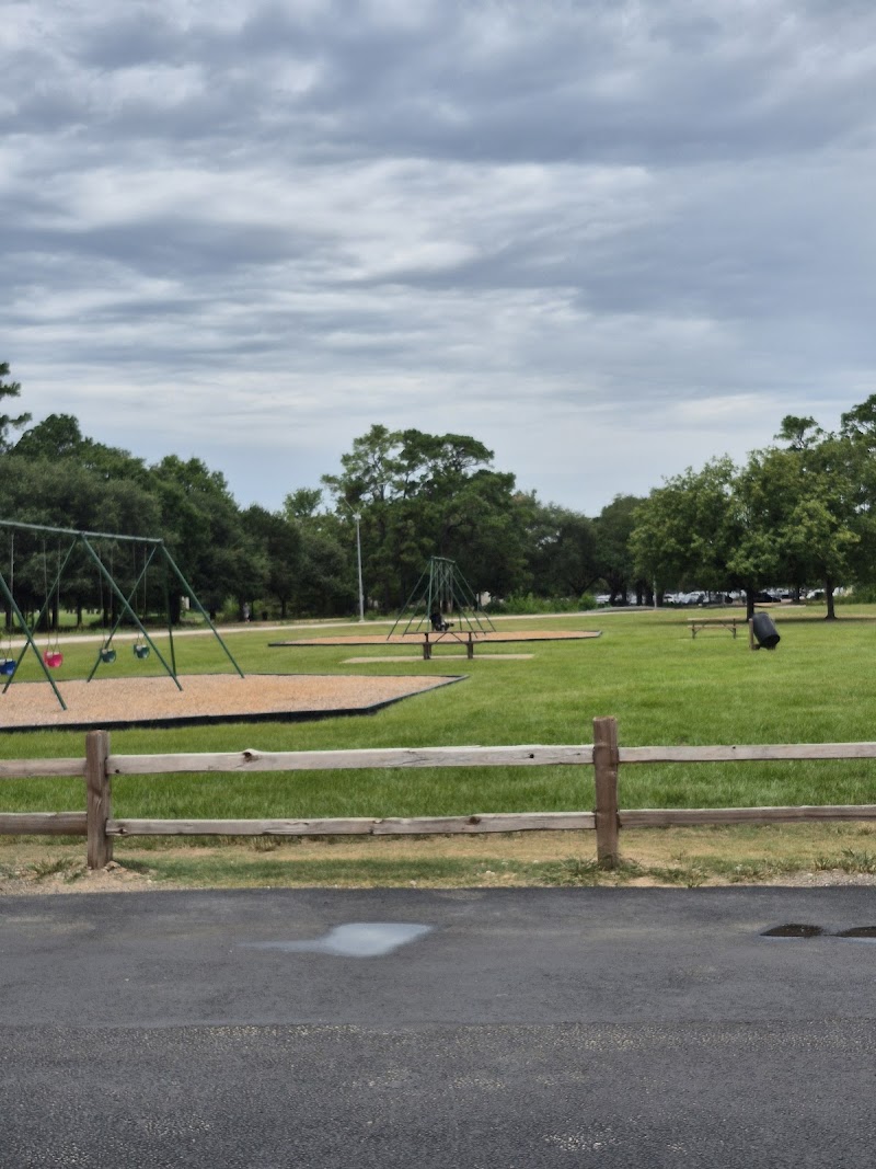 Vale-Asche Foundation Playground at Memorial Park - Photo 9
