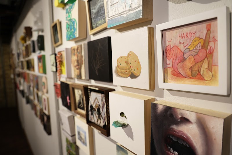 Var Gallery