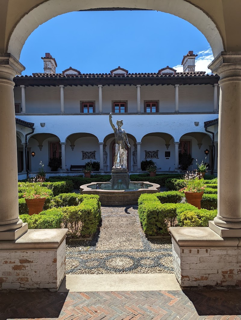 Villa Terrace Museum & Gardens